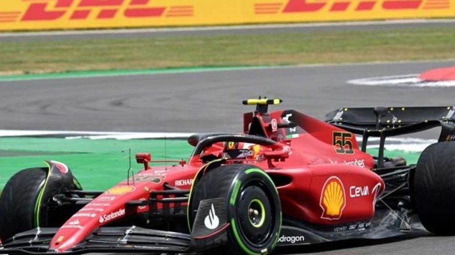 Sainz domine les premiers essais en Grande-Bretagne