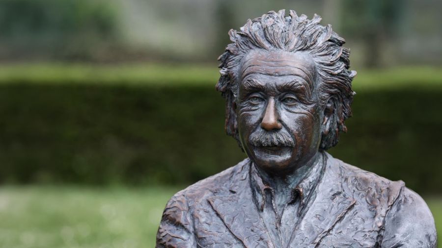 Einstein, soixante-dix ans après: l’homme qui a redéfini l’univers et la conscience humaine