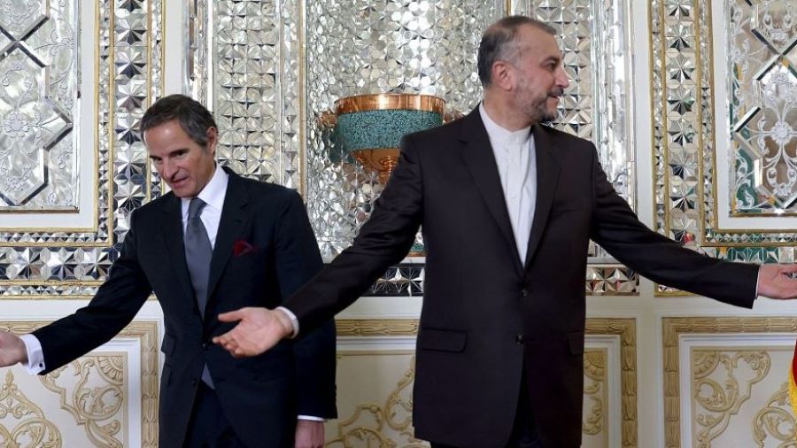 L'AIEA en Iran pour lever les \