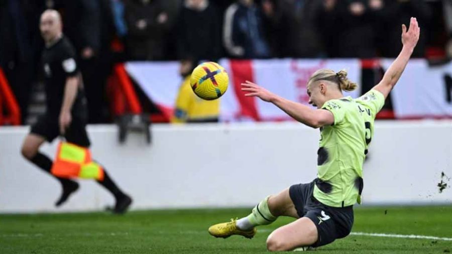 Arsenal repasse devant City, Chelsea encore battu