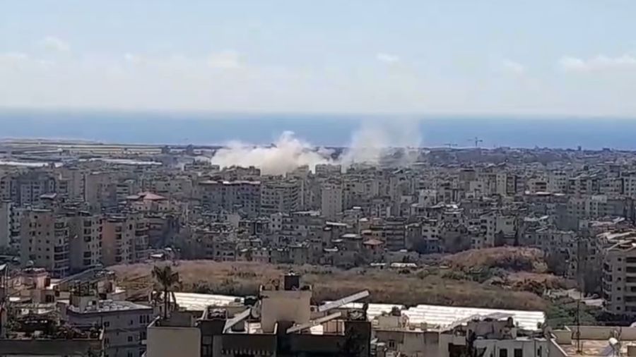 Israël frappe la banlieue sud de Beyrouth, dit riposter à des tirs du Hezbollah