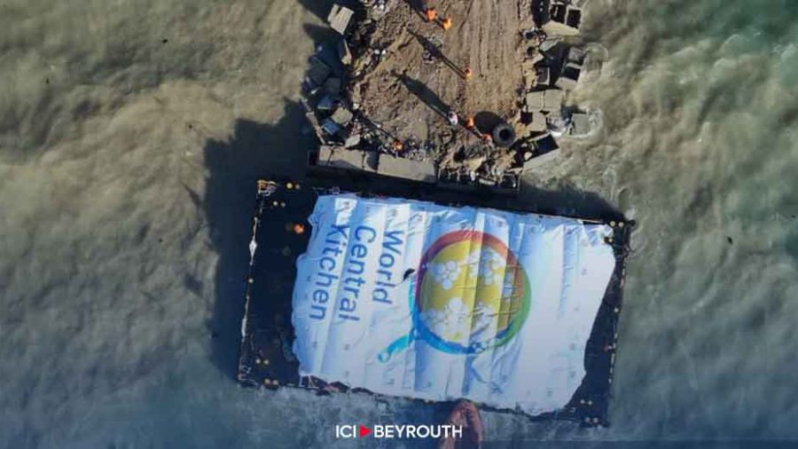 Premier bateau d'aide déchargé à Gaza