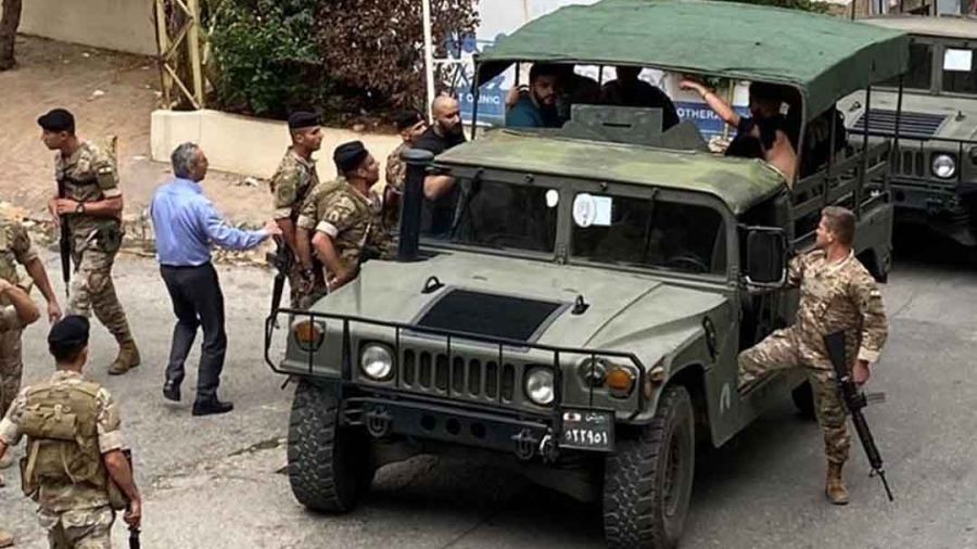 Accrochage entre étudiants FL et militaires