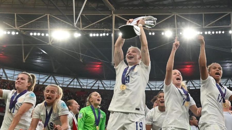 Euro féminin: l'Angleterre triomphe contre l'Allemagne