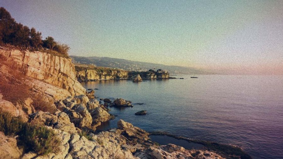 Amchit, la Méditerranée derrière les arcades 
