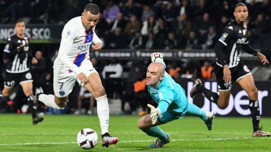L1: le PSG et Mbappé enchaînent et foncent vers le titre