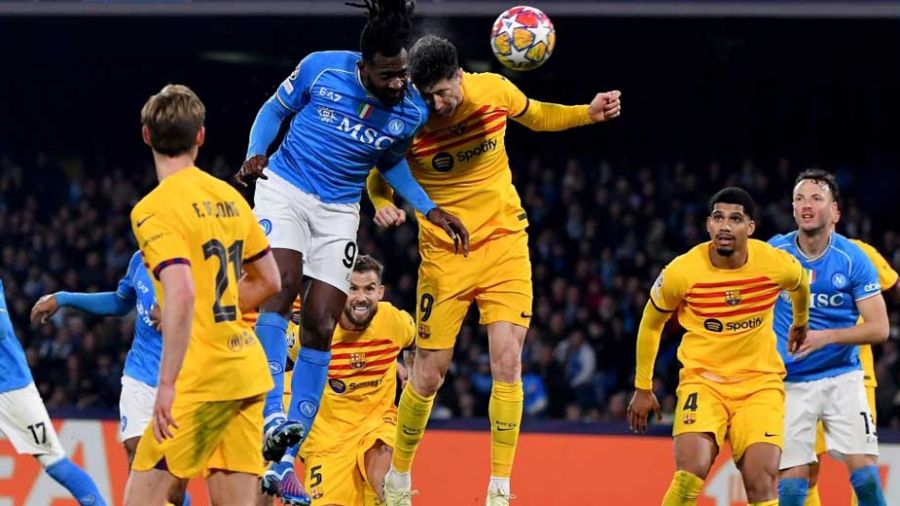 C1: Naples accroche le Barça et garde des raisons d'espérer