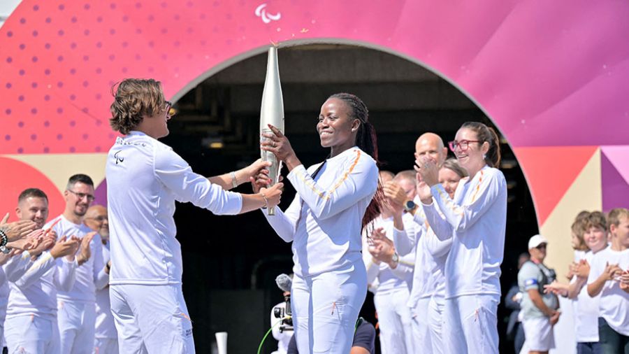 La flamme paralympique arrive en France