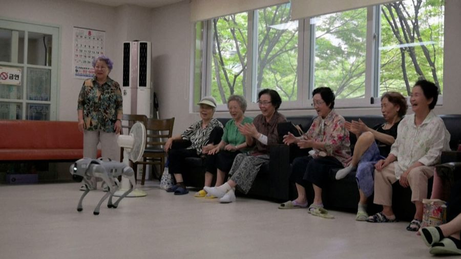 Corée du Sud: les seniors apprivoisent l’IA
