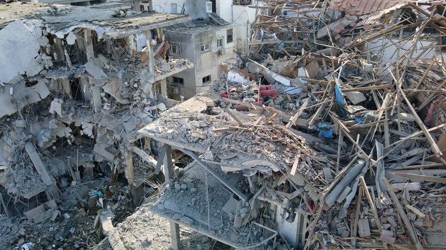 Frappes, drones et ripostes: les mollahs jouent leur survie plus que la guerre