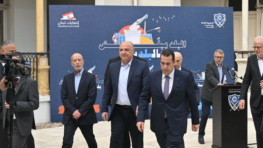 Aoun supervise le lancement des municipales au Mont-Liban: «Un premier pas vers la redynamisation de tout le pays»