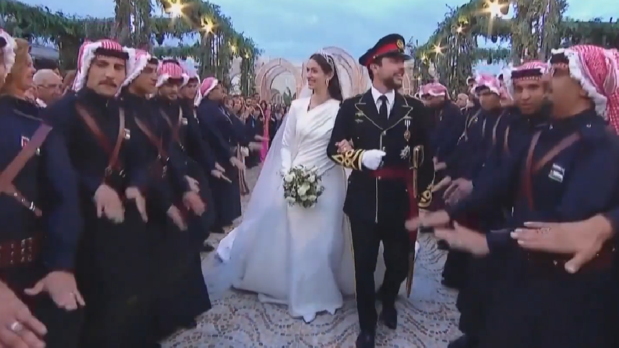 Rajwa al-Saif choisit Elie Saab pour sa robe de mariée