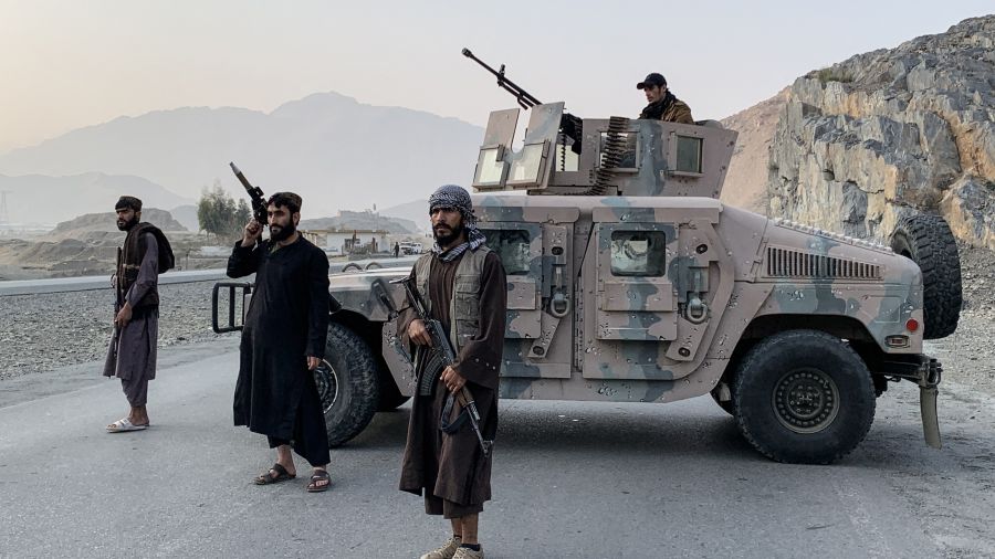 Le Pakistan bombarde Kaboul dans la «guerre ouverte» déclarée aux autorités talibanes