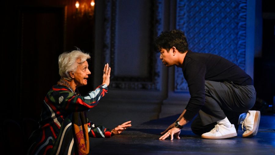 À bientôt 90 ans, la soprano bulgare Raina Kabaivanska continue d’enseigner l’opéra