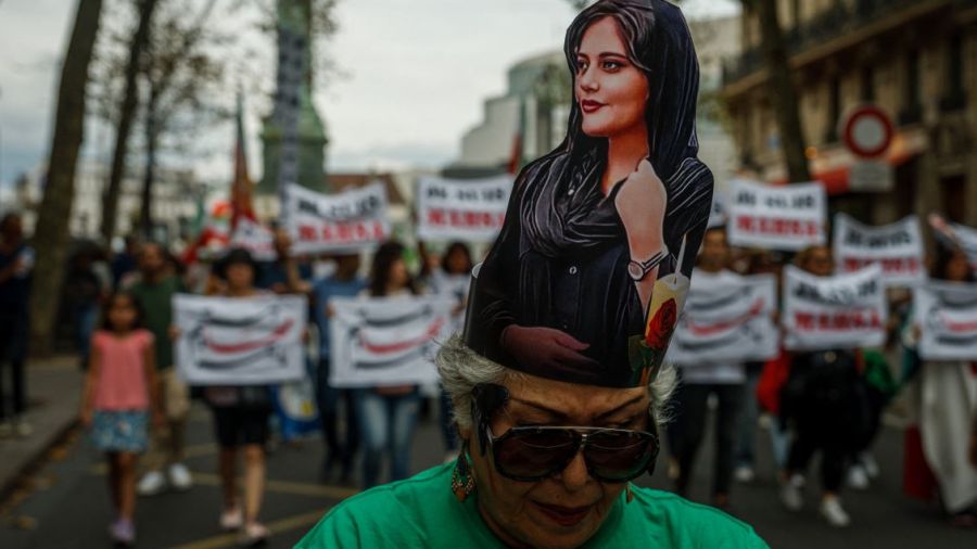 Iran: la police durcit le contrôle des femmes sans voile