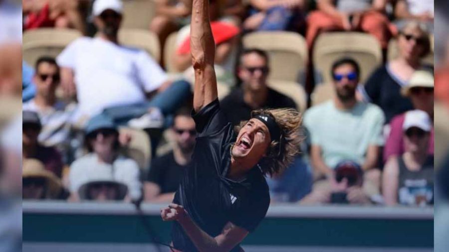 Roland-Garros: Medvedev tombe de très haut, retour gagnant pour Zverev