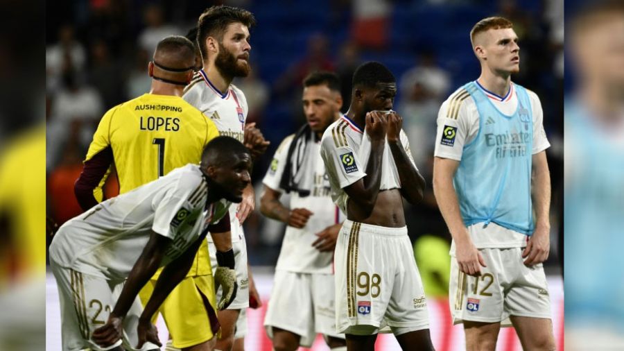 Le Paris SG s'amuse et enfonce Lyon