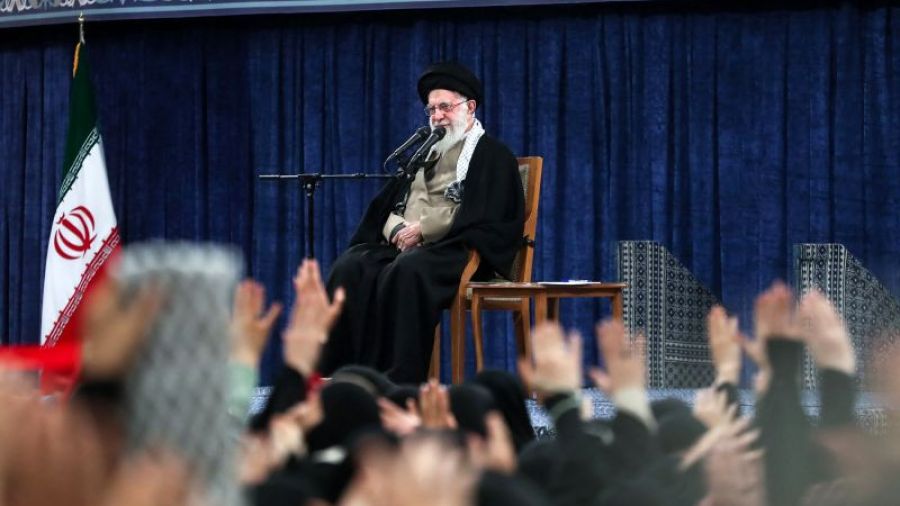 Nucléaire: le guide suprême iranien se dit sceptique sur l'issue des pourparlers avec les États-Unis