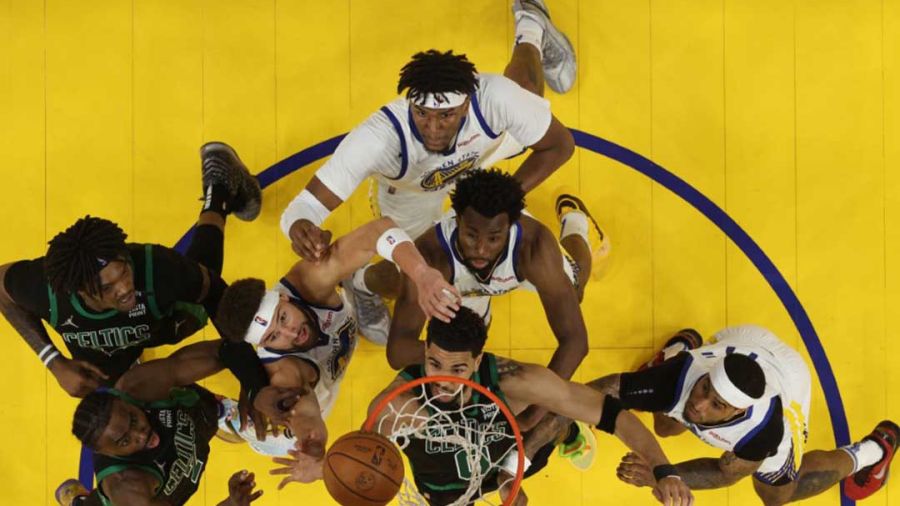 Finale NBA: les Warriors aux portes de la gloire, les Celtics dos au mur