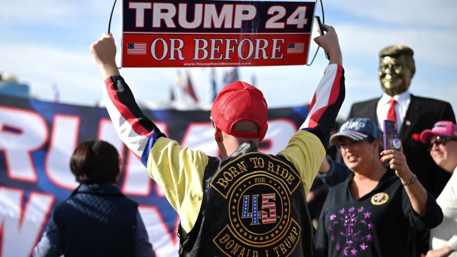 En Arizona, Trump s'offre un \