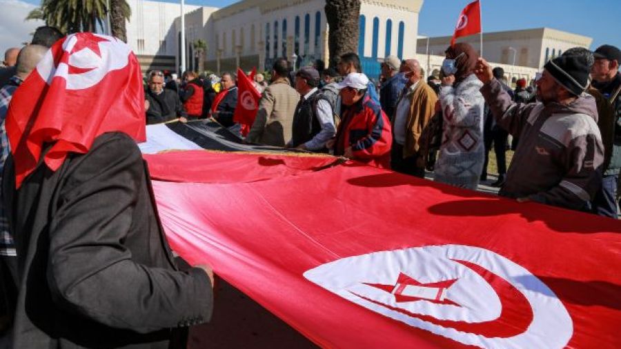 Une embarcation de 15 migrants chavire au large de la Tunisie