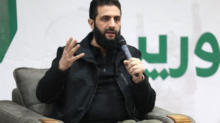 Le chef rebelle déclare que 'la Syrie est purifiée' après la chute d'Assad