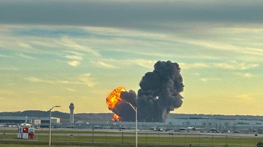 Au moins sept morts dans l'accident d'un avion-cargo aux États-Unis