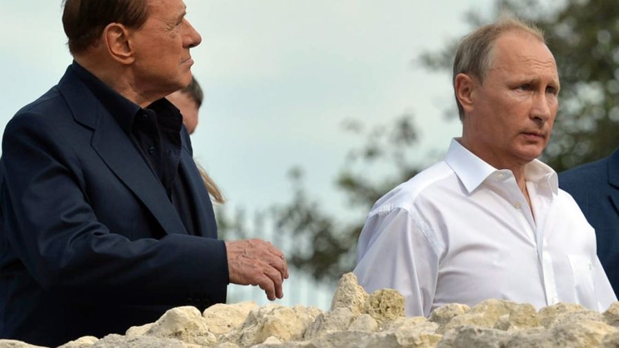 Berlusconi-Poutine, une bromance italo-russe embarassante