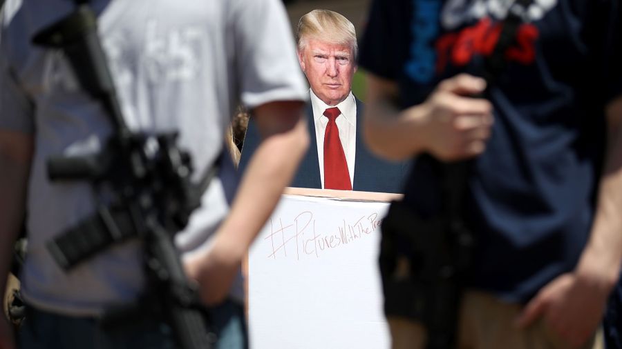Les conservateurs fustigent le FBI, accusé de lèse-Trump