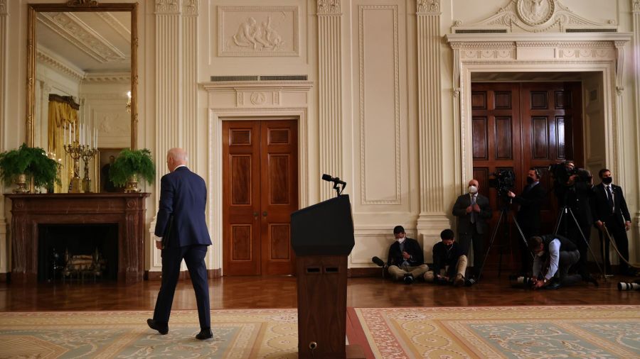 Ukraine: une nouvelle bourde de Biden sème la confusion