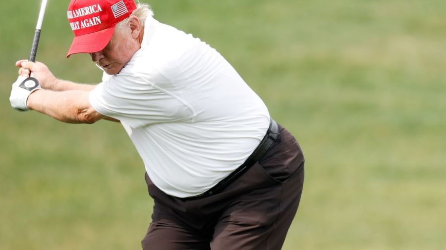 La résidence de Trump investie par le FBI