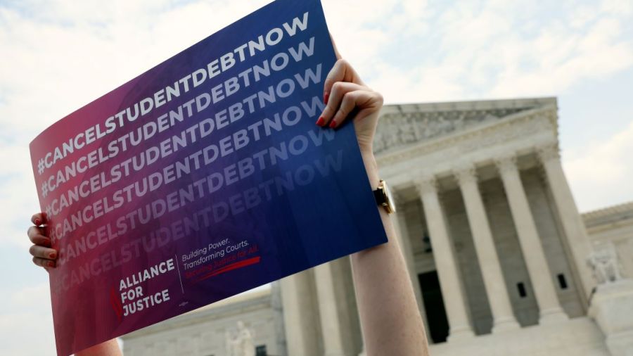 Etats-Unis: la barre de la Cour suprême à droite toutes