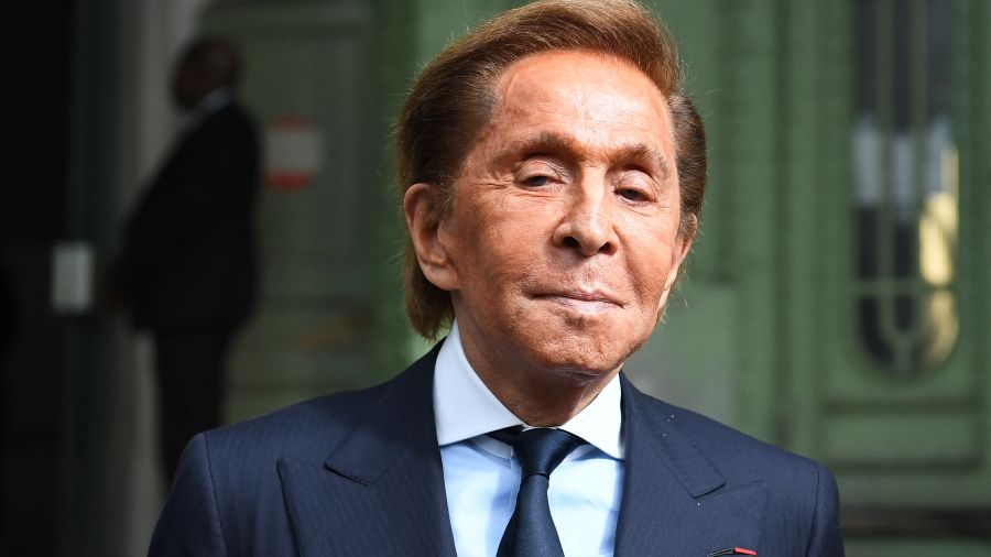 Valentino, le couturier romain amoureux du rouge, est mort à 93 ans