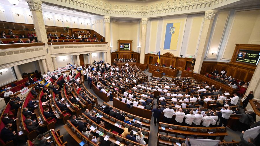 Le Parlement ukrainien ratifie l'accord avec les États-Unis sur les minerais