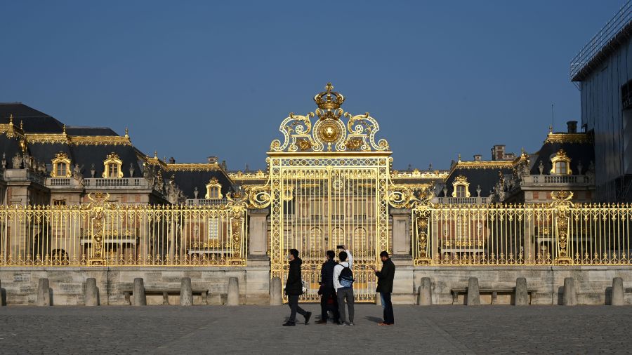 Le Château de Versailles fait parler ses statues avec OpenAI