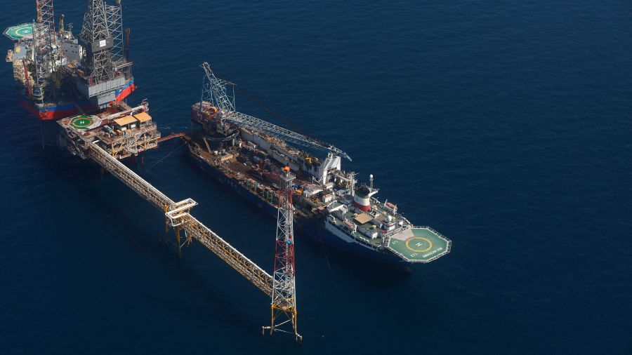 Washington sanctionne le secteur pétrolier iranien en réponse aux frappes contre Israël