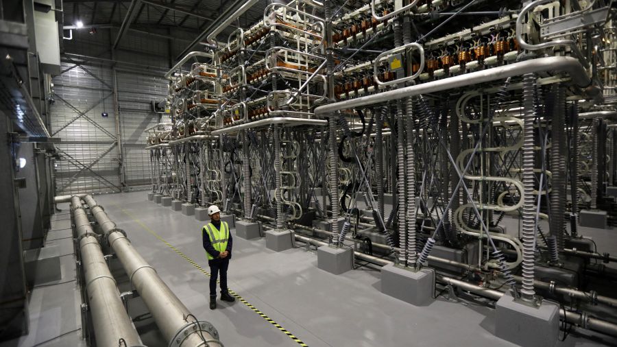 Retour de l'électricité à Cannes et dans le Sud-Est après des actes de sabotage