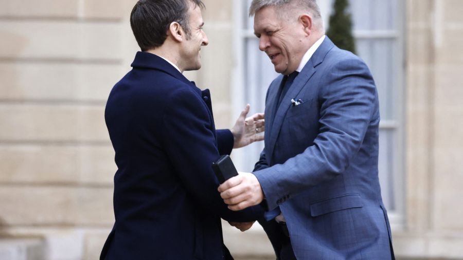 Macron exhorte les alliés de l'Ukraine à un sursaut face à Moscou