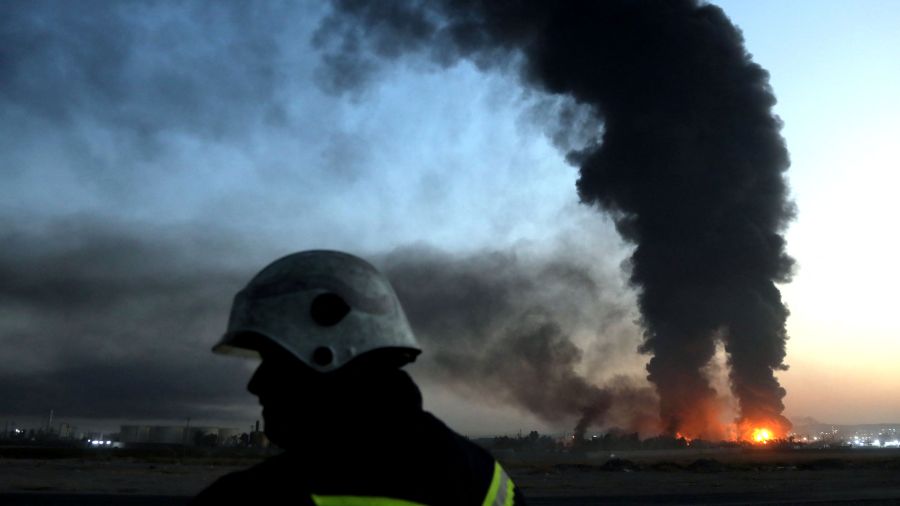 Irak: des drones visent un champ pétrolier et un aéroport abritant des troupes américaines 