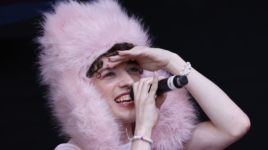 Un défilé haut en couleur lancera dimanche la semaine de l’Eurovision
