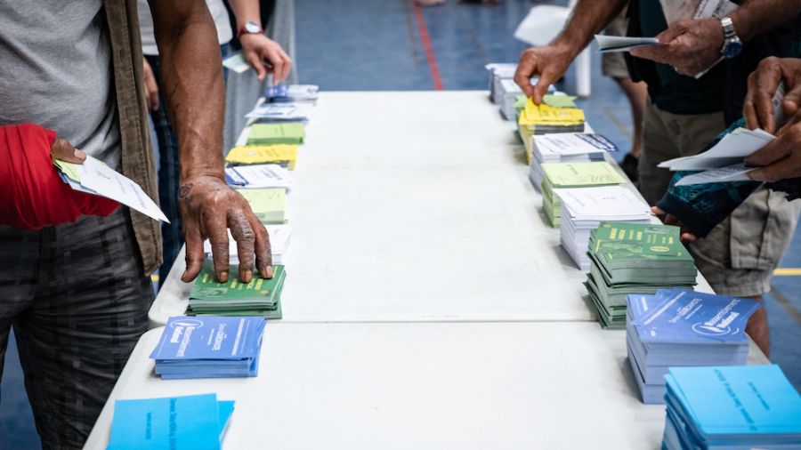 Législatives françaises: forte participation pour une élection historique