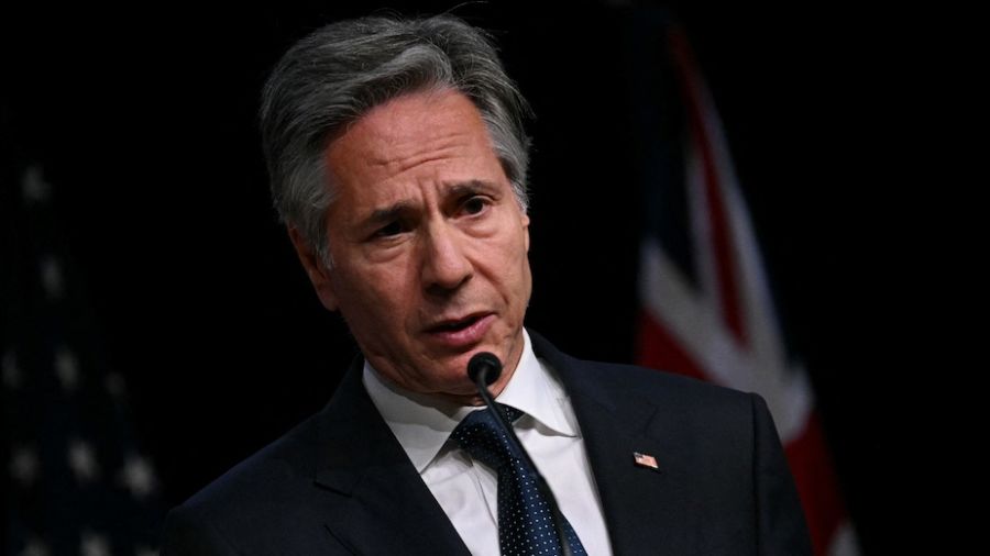Blinken implore l'Iran et Israël d'éviter une \