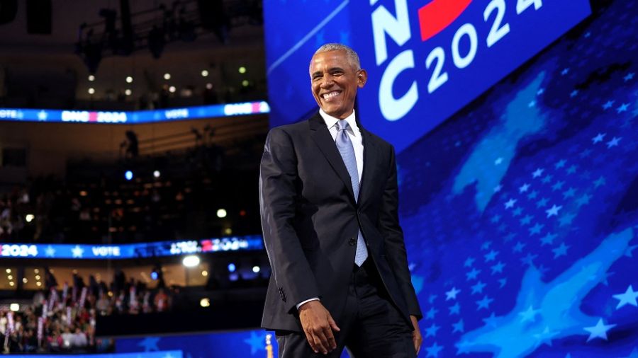 «Yes, she can!»: les Obama électrisent la convention démocrate