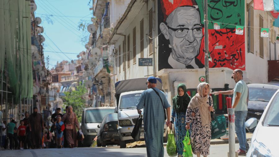 L’Algérie accuse la France de \