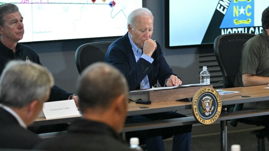 Biden et Harris dans plusieurs États ravagés par Hélène
