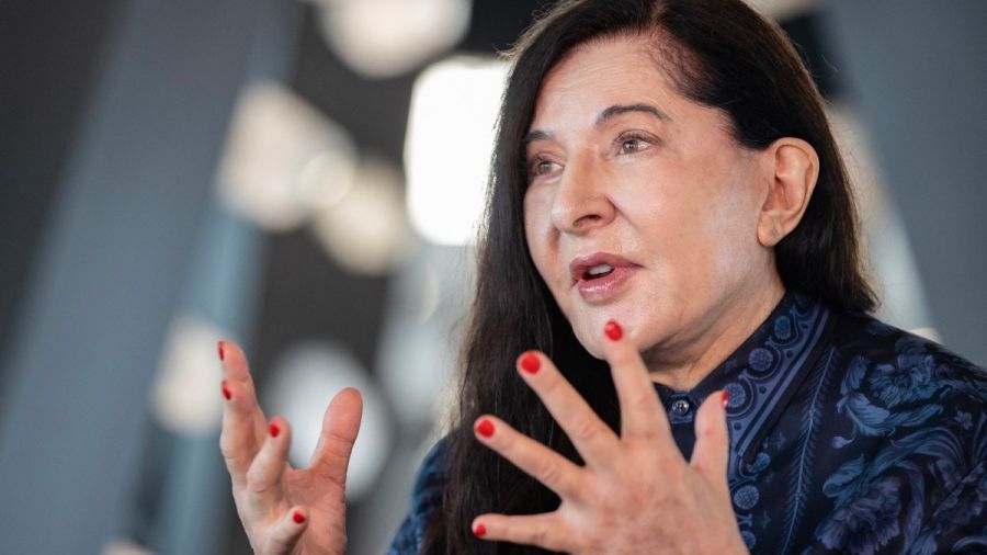 Marina Abramović: une exposition audacieuse qui met l’accent sur l’humain