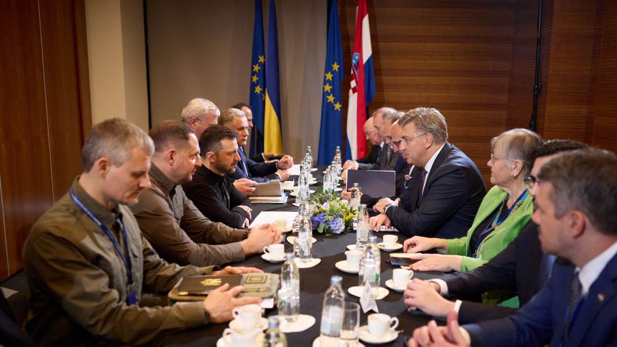 Zelensky en Europe pour renforcer le soutien militaire face à la Russie