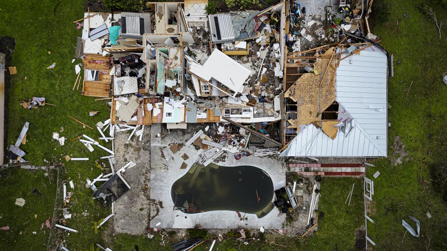 Après l'ouragan Milton en Floride, au moins 16 morts et 50 milliards de dégâts