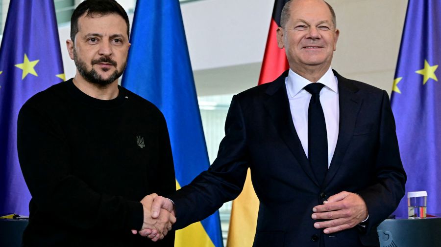 Zelensky dit vouloir obtenir la fin de la guerre en 2025