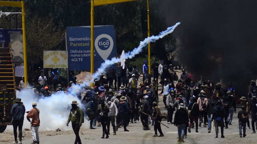 Bolivie: 200 militaires retenus par des partisans de l'ex-président Morales